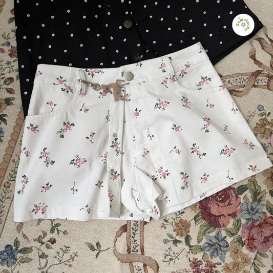 Delina Short