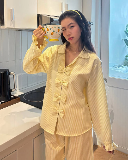 Sunny Butter Bow