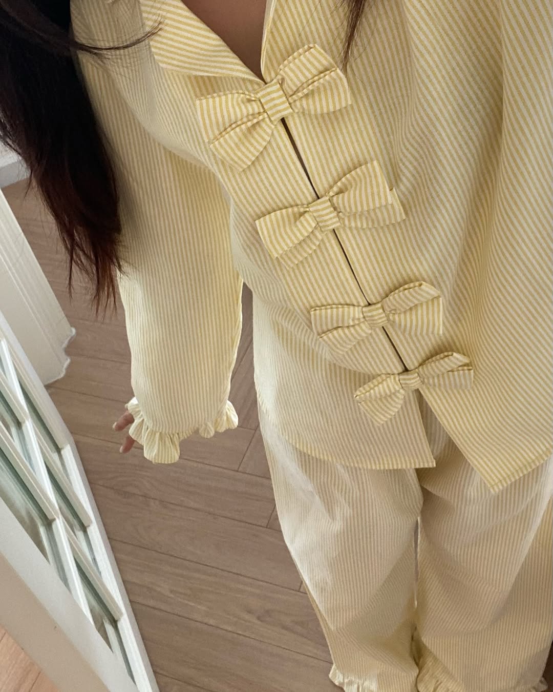 Sunny Butter Bow