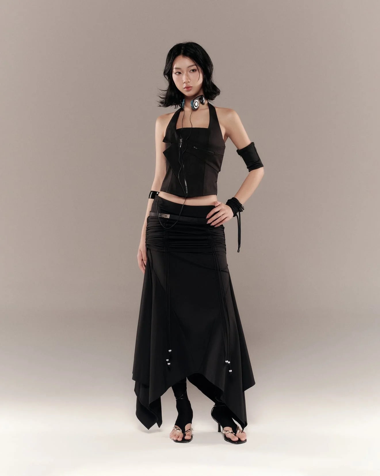 Dari Top Black