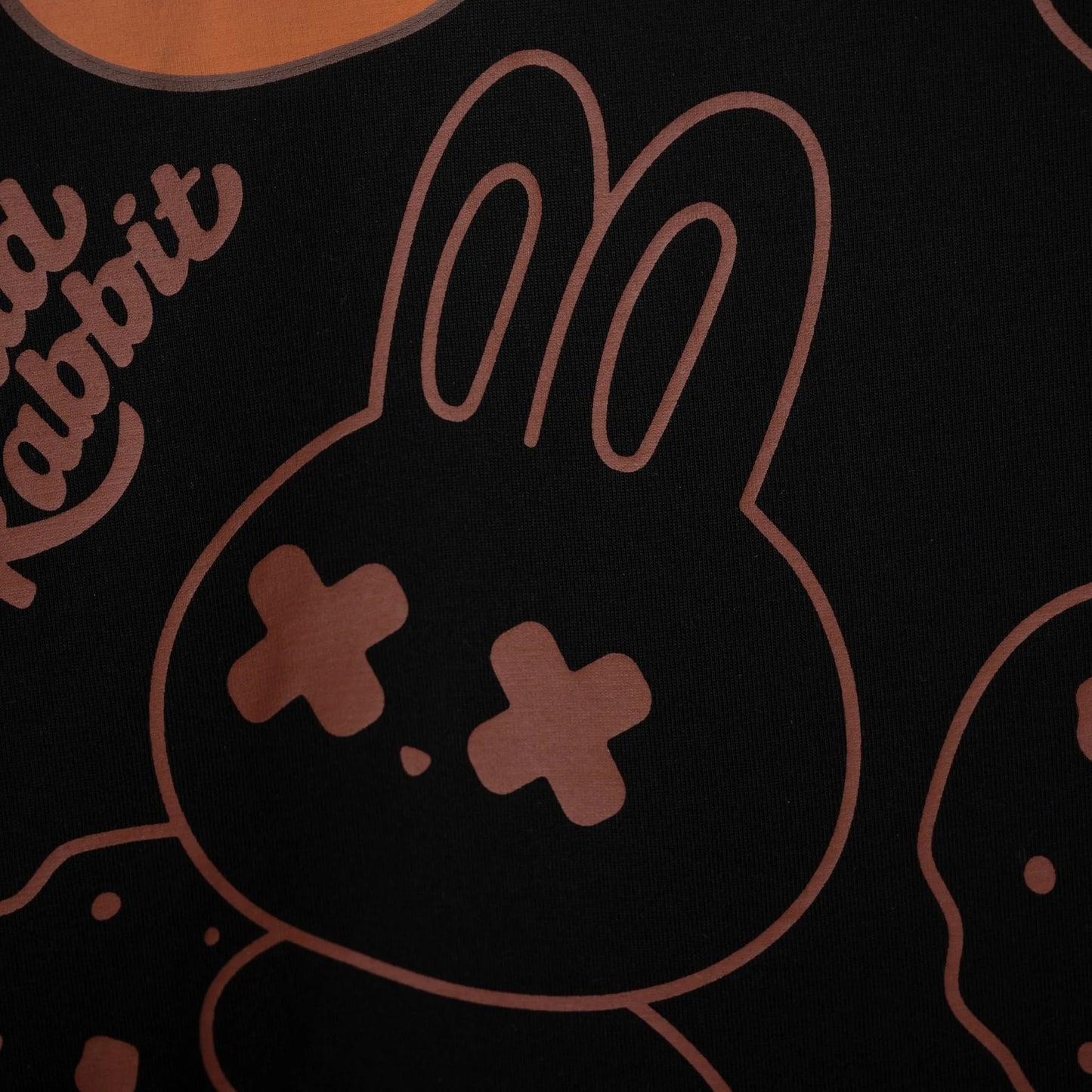 Cookie Rabbit Tee - Black