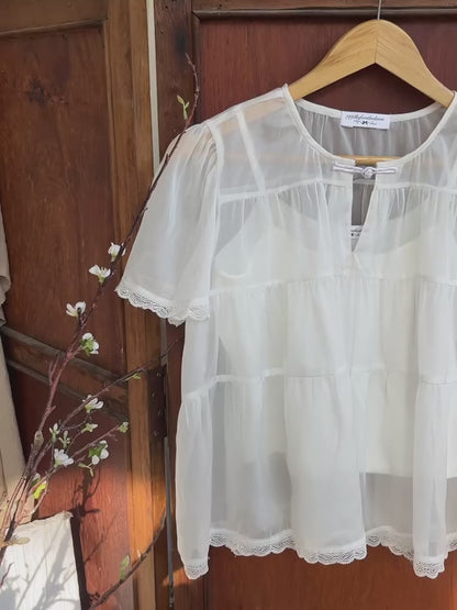 Nabi White Top