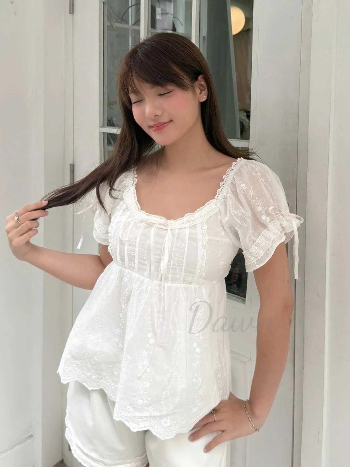 Yerin White Top